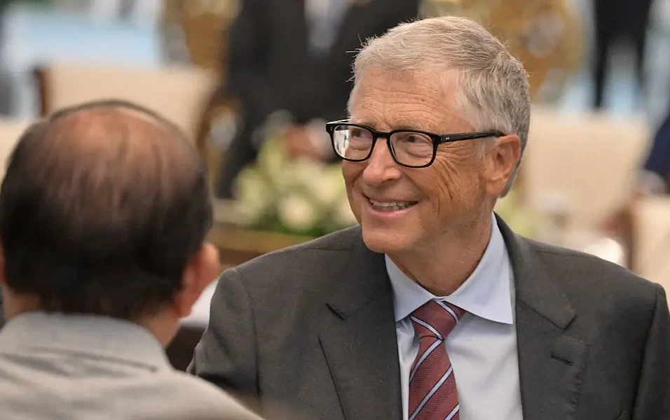 Bill Gates Hauled Before Congress Over Epstein — He Appears 3,000+ Times in DOJ Files — documented evidence